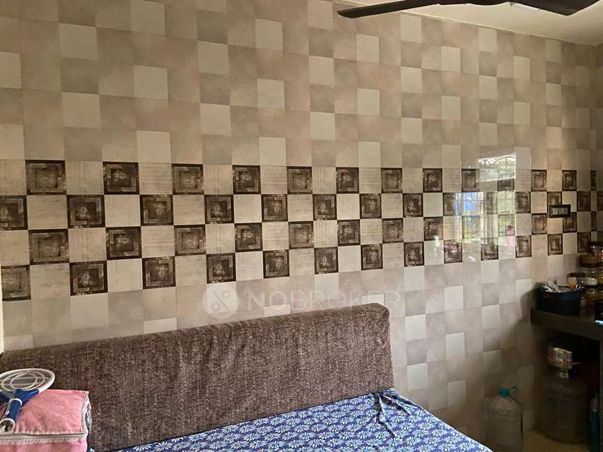 1 RK Flat In Subhalaxmi Co-operative Housing Society For Sale  In Virar West