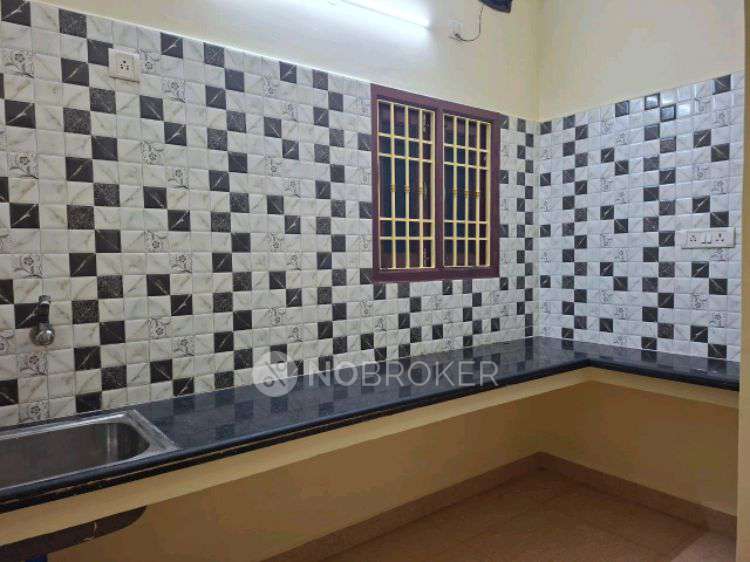 Single Room for Female In 2 BHK  In Ramapuram
