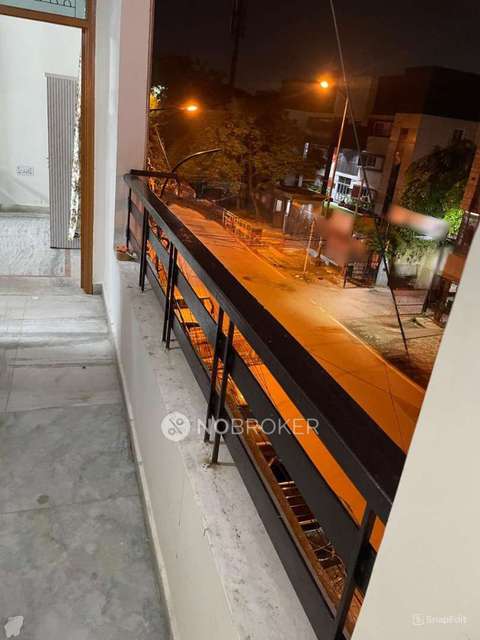 PG for Boys in Rohini