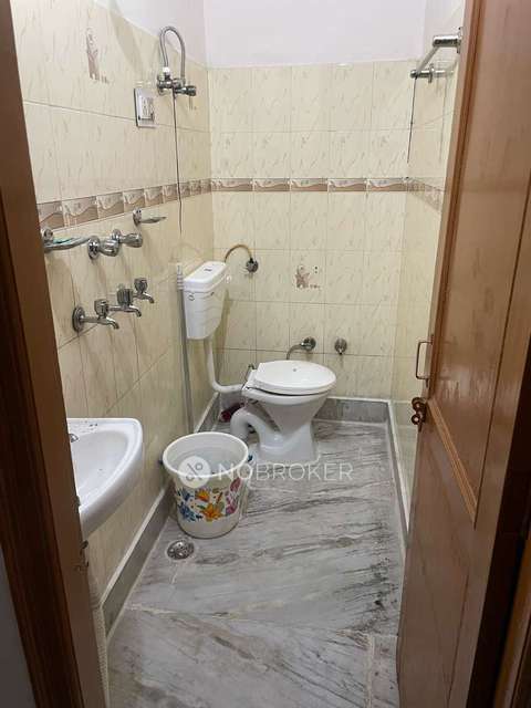 PG for Boys in Rohini