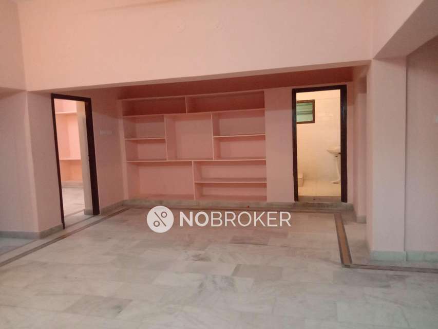 4+ BHK Flat For Sale  In Lingojiguda