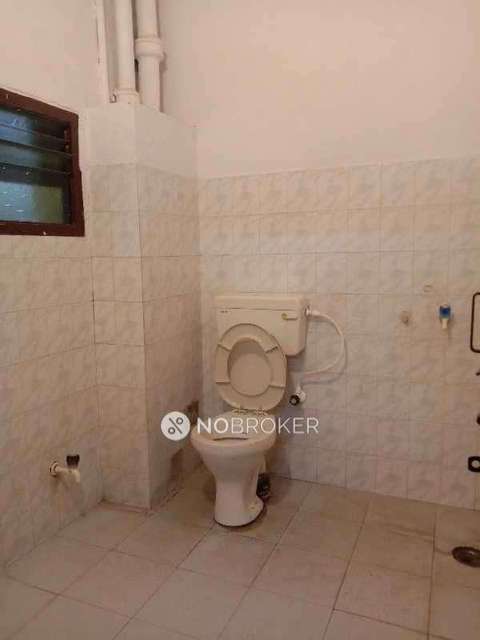 4+ BHK Flat For Sale  In Lingojiguda