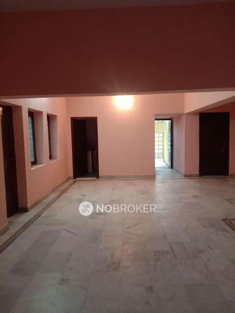 4+ BHK Flat For Sale  In Lingojiguda