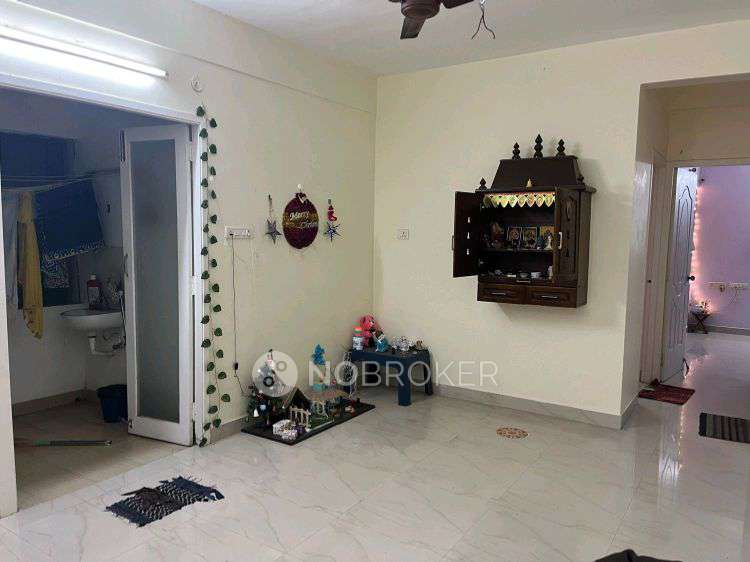 Single Room for Female In 3 BHK  In South India Safaa In Gst Road