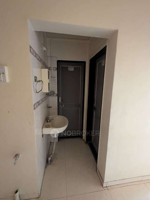 3 BHK Flat In Indraprastha Housing Society for Rent  In Hadapsar