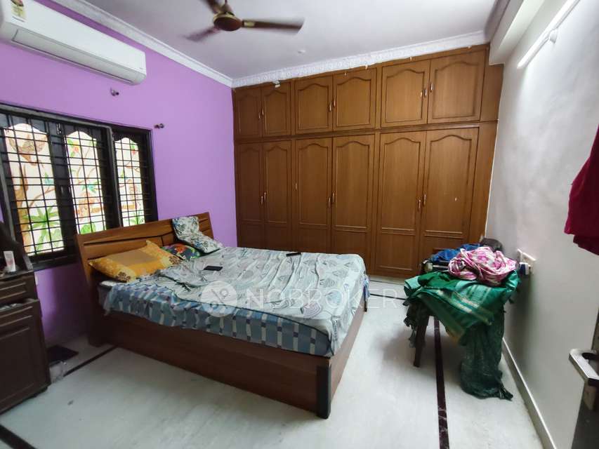 3 BHK Flat In Pragathi Castle For Sale  In Pragathi Nagar