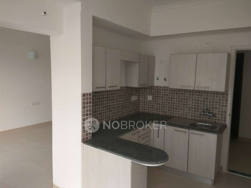 2 BHK Flat In Jaypee Greens The Pavilion Court, Sector 128 For Sale  In Sector 128