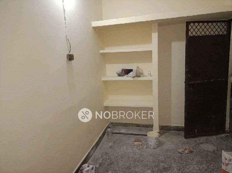 1 RK Flat for Rent  In Geeta Colony