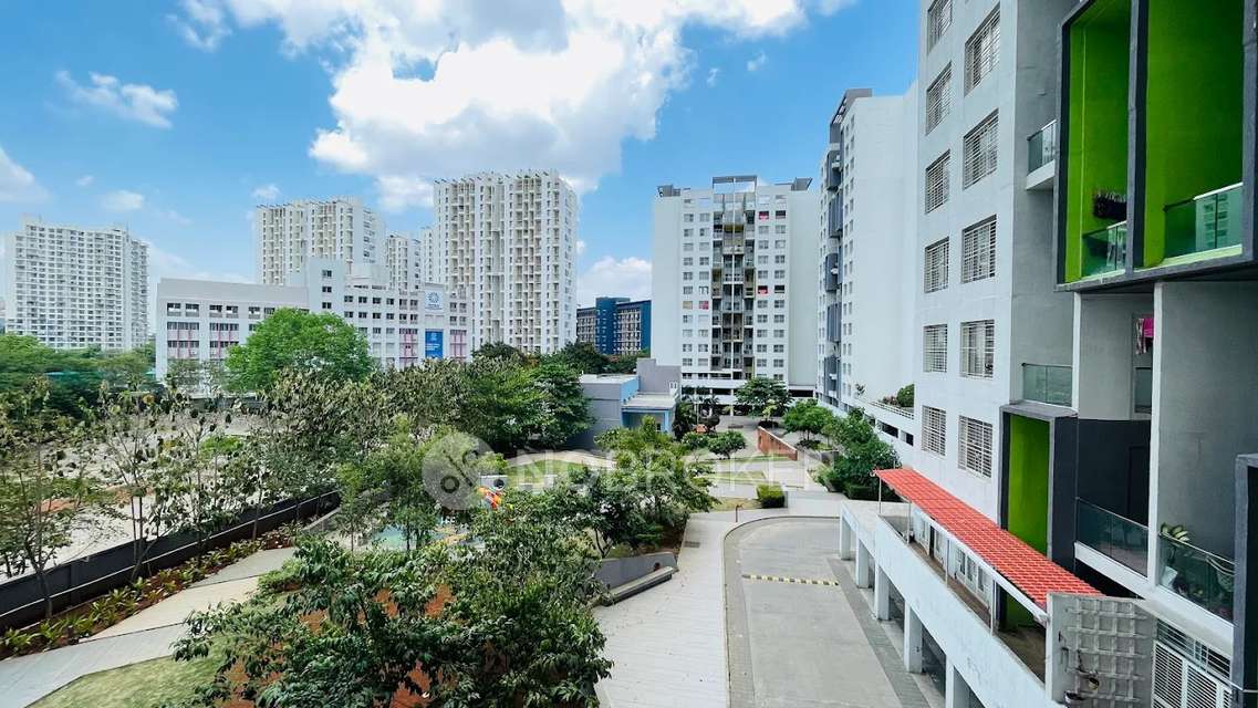 Shared Room for Female In 3 BHK  In Tinsel Town In  Hinjawadi