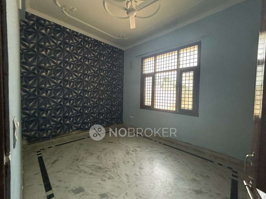 4+ BHK House for Rent  In Sector 23