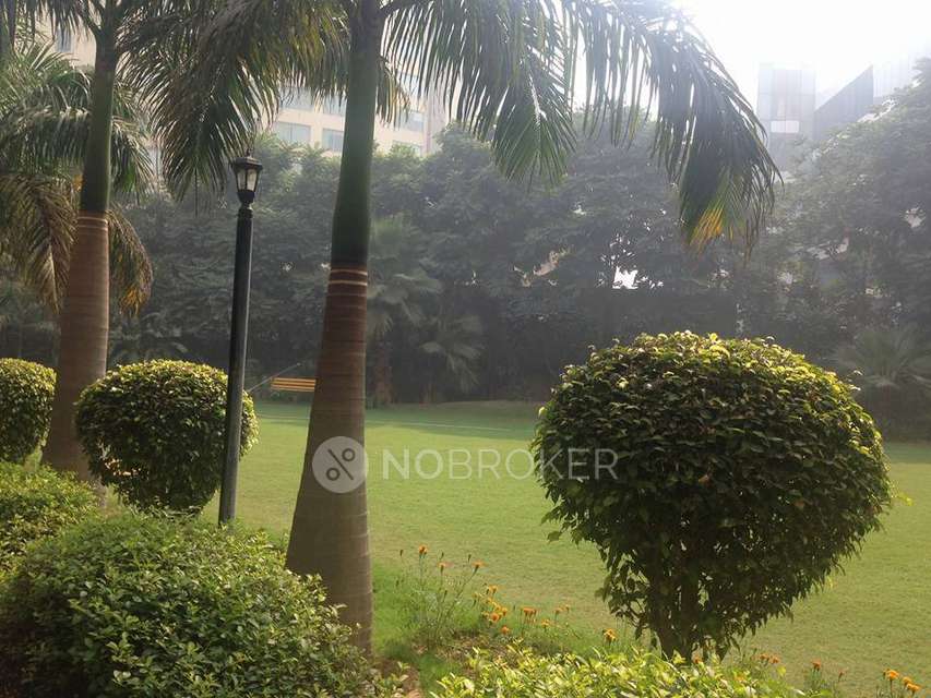 Single Room for Female In 3 BHK  In Hextax Commune In Sector 43