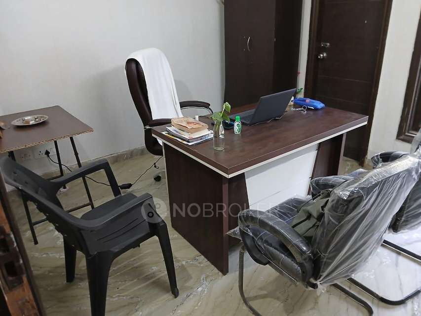 Office Space in Gautam Nagar, Delhi for sale 