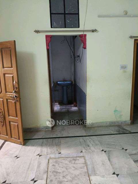 2 BHK Flat In Arshad Home for Rent  In Hafiz Baba Nagar