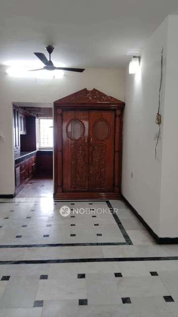 3 BHK Flat In Jains Swarnakamal Apartments, Saligramam For Sale  In Saligramam