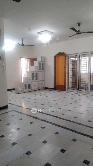 3 BHK Flat In Jains Swarnakamal Apartments, Saligramam For Sale  In Saligramam