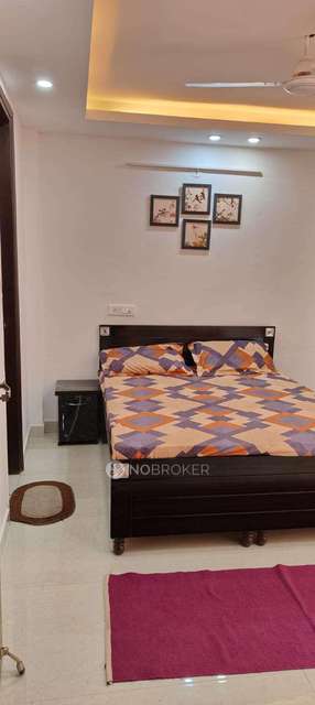 2 BHK Flat In Freedom Fighters Enclave, Sainik Farm For Sale  In Sainik Farm