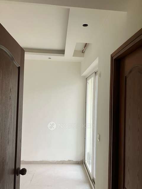 2 BHK Flat In Aditya City Apartments, Nh-24 For Sale  In Shahpur Bamheta