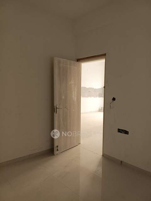 2 BHK Flat In Ds Max Senate For Sale  In Begur