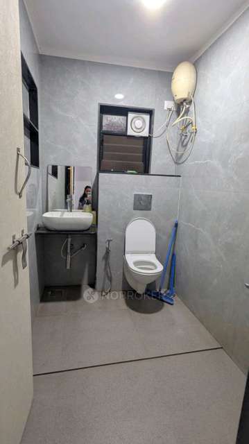 2 BHK House for Rent In Hira Sadan