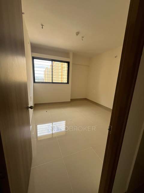 2 BHK Flat In Falcon Tower At Riverview City for Rent  In Loni Kalbhor