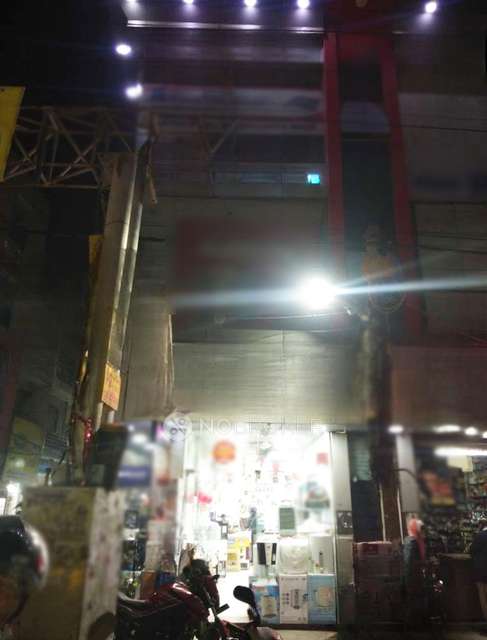 Showroom in Uttam Nagar , Delhi for sale 