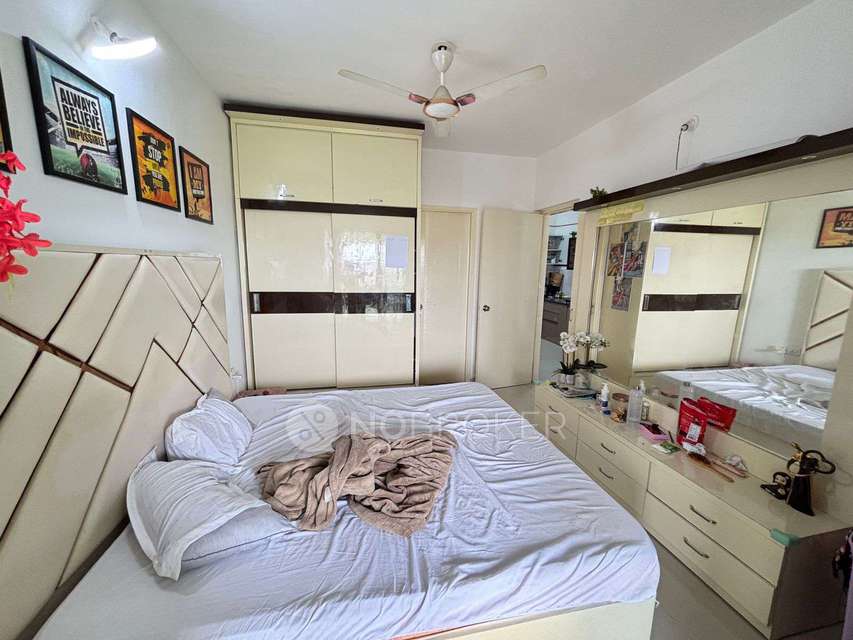 1 BHK Flat In Rohan Abhilasha For Sale  In Wagholi