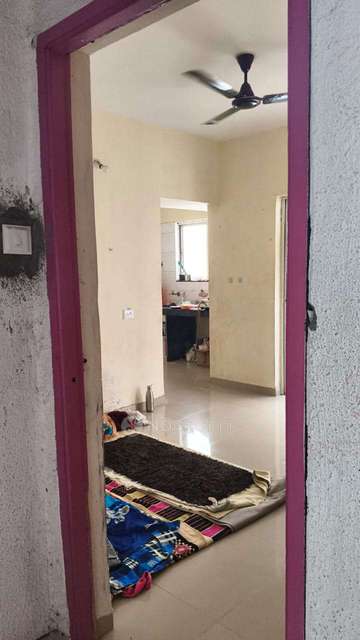 Shared Room for Female In 1 RK  In Standalone Building  In Warje 