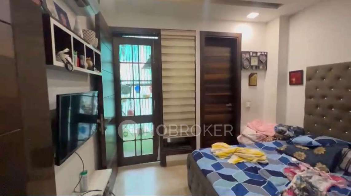 3 BHK Flat For Sale  In Vikaspuri