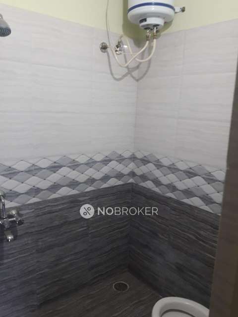 2 BHK Flat In Shreyas Crescent Apartment For Sale  In Krishnarajapura