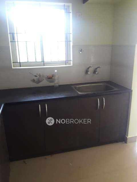 2 BHK Flat In Shreyas Crescent Apartment For Sale  In Krishnarajapura