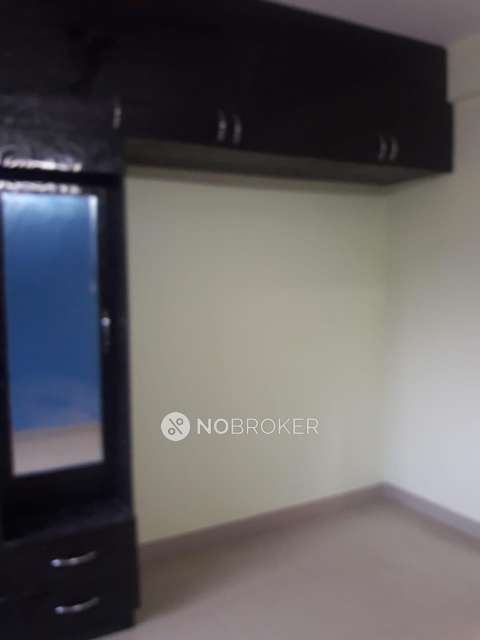 2 BHK Flat In Shreyas Crescent Apartment For Sale  In Krishnarajapura