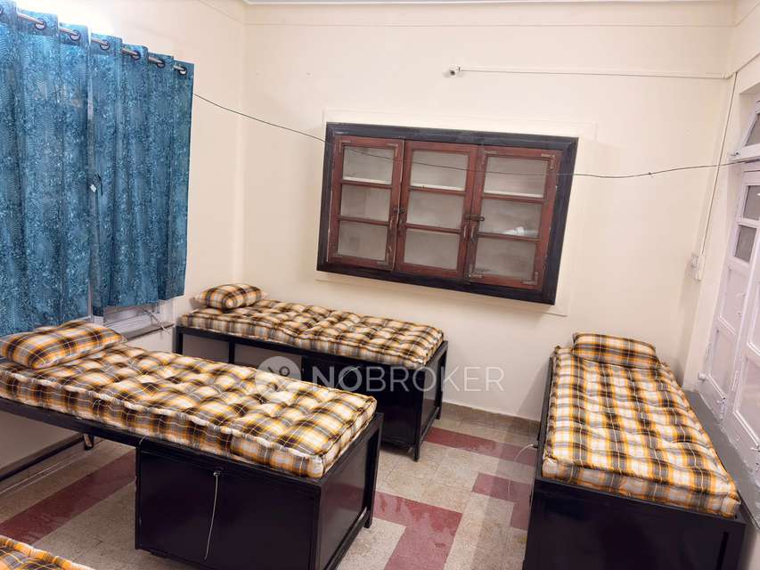 PG for Boys in Shivajinagar Gaothan Talim