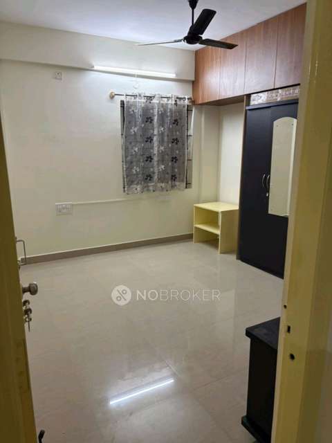Single Room for Male In 2 BHK  In Bvs Pinnacle In Kadubeesanahalli