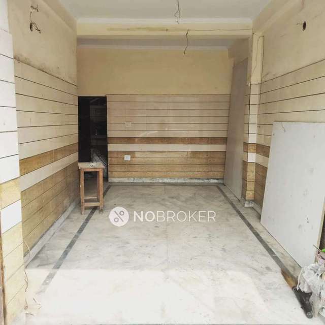 Shop in Janakpuri, Ghaziabad for sale 