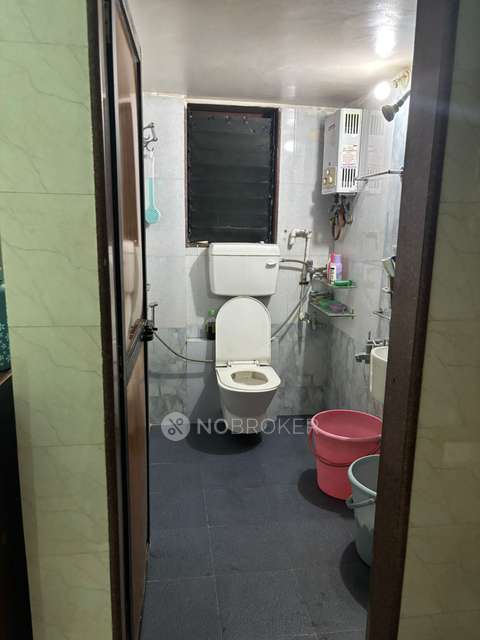 2 BHK Flat In Swastik Residency, For Sale  In Thane West