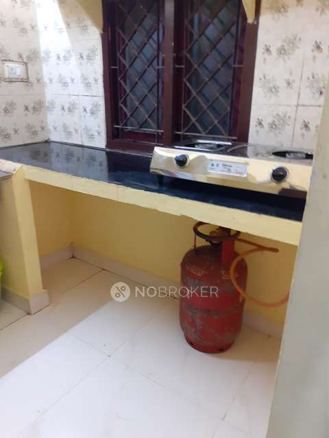 2 BHK Flat In Sri Ram Flats , Velachery for Rent  In 912, 17th St, Varadharajapuram, Sarathy Nagar, Velachery, Chennai, Tamil Nadu 600042, India