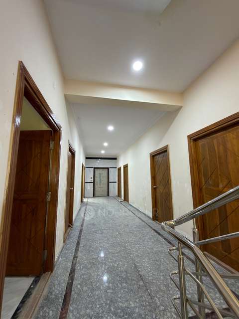 3 BHK Flat In Al Karim Colony For Sale  In Toli Chowki