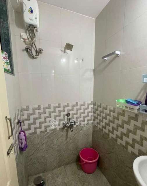 Single Room for Female In 1 BHK  In Mhada 412 Pahadi Goregaon West , Near Inorbit Mall , Link Rd  In Mhada 412 Pahadi Goregaon Pmay