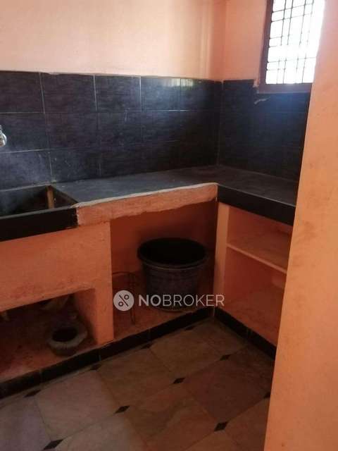 4+ BHK Flat For Sale  In Warasiguda