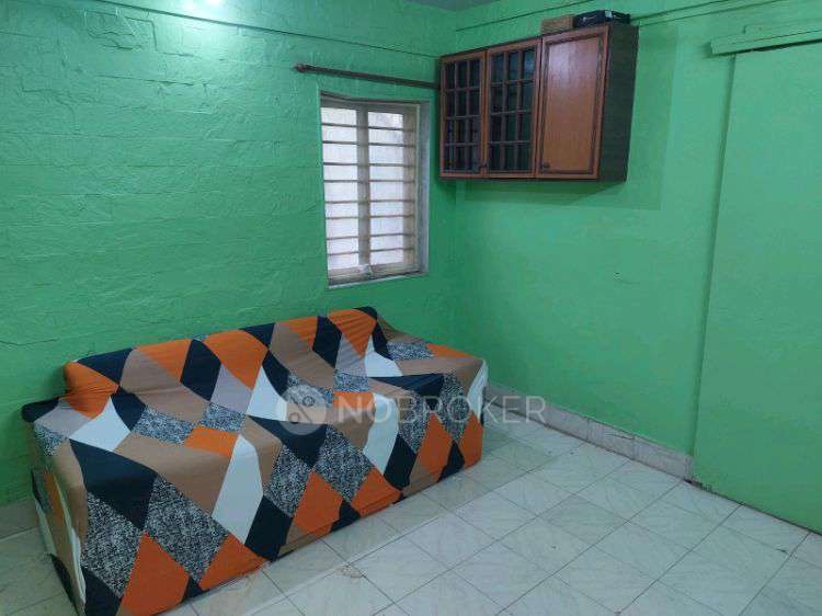 1 BHK Flat In Self Help Chs for Rent  In Vile Parle West