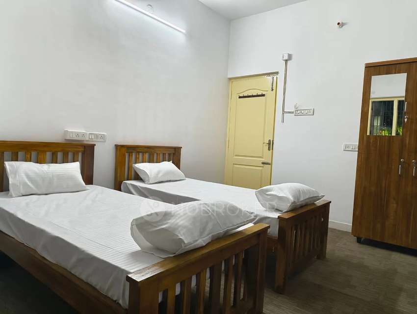 PG for Boys in Thoraipakkam