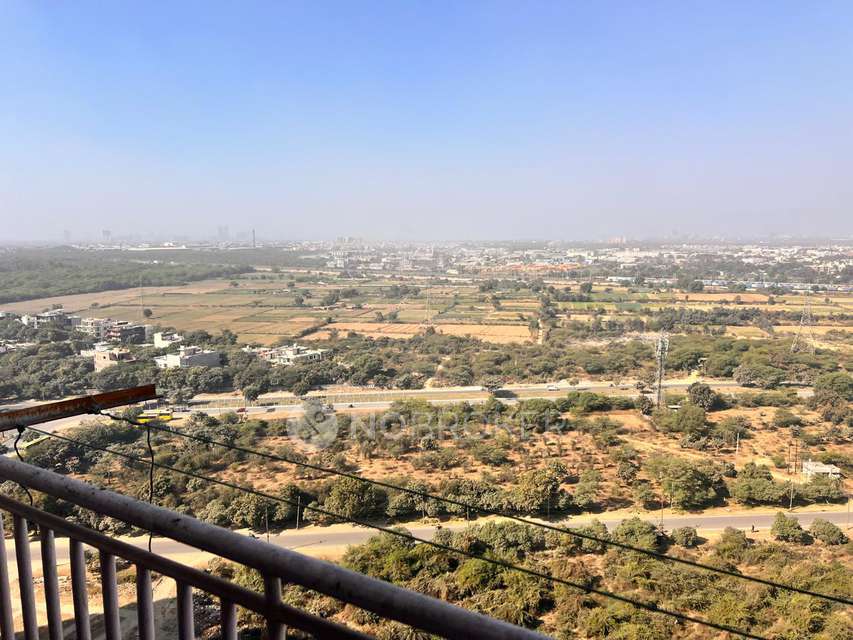 2 BHK Flat In Avj Platinum For Sale  In Gn Sector Zeta I