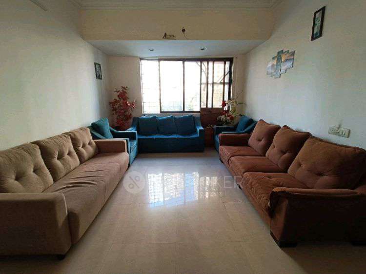 Shared Room for Male In 4 BHK  In Meera Tower In Oshiwara, Mumbai