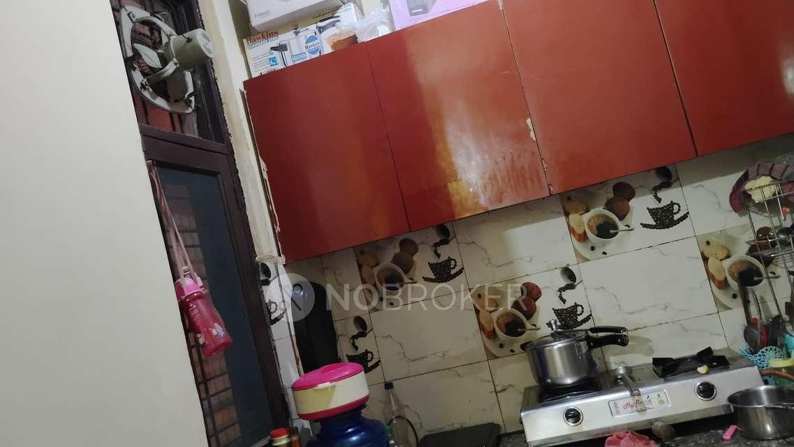 2 BHK Flat In Ram Janki Apart For Sale  In Molar Band Extension