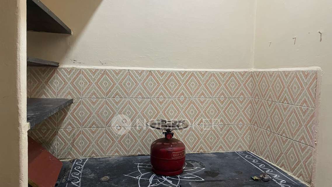 1 RK Flat In Standalone Building  for Rent  In Purasaiwakkam