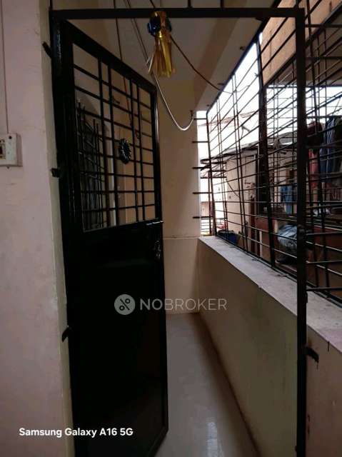 1 RK Flat In Mohite Building for Rent  In Hadapsar