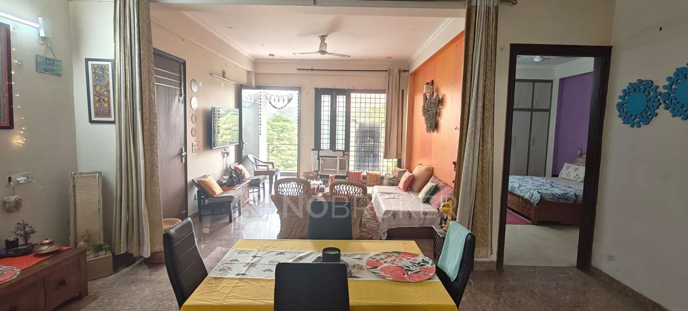 3 BHK Flat for Rent  In Sector 52