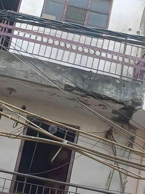 Showroom in Krishna Nagar, Delhi for sale 