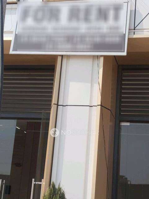 Showroom in Sector 44, Gurgaon for Rent 