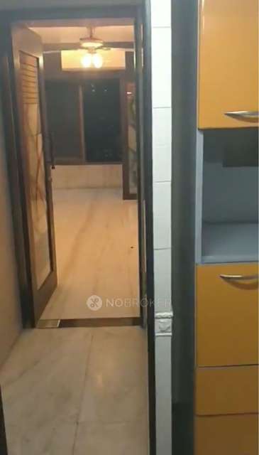 2 BHK Flat In Gold Coin Society for Rent  In Tardeo